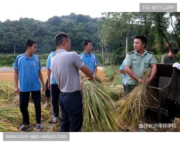 特色青训基地“高端+普及”同步推进,打造多层级绿色生态体系,青少年特训练学校 特色青训基地“高端+普及”同步推进,打造多层级绿色生态体系,青少年特训练学校